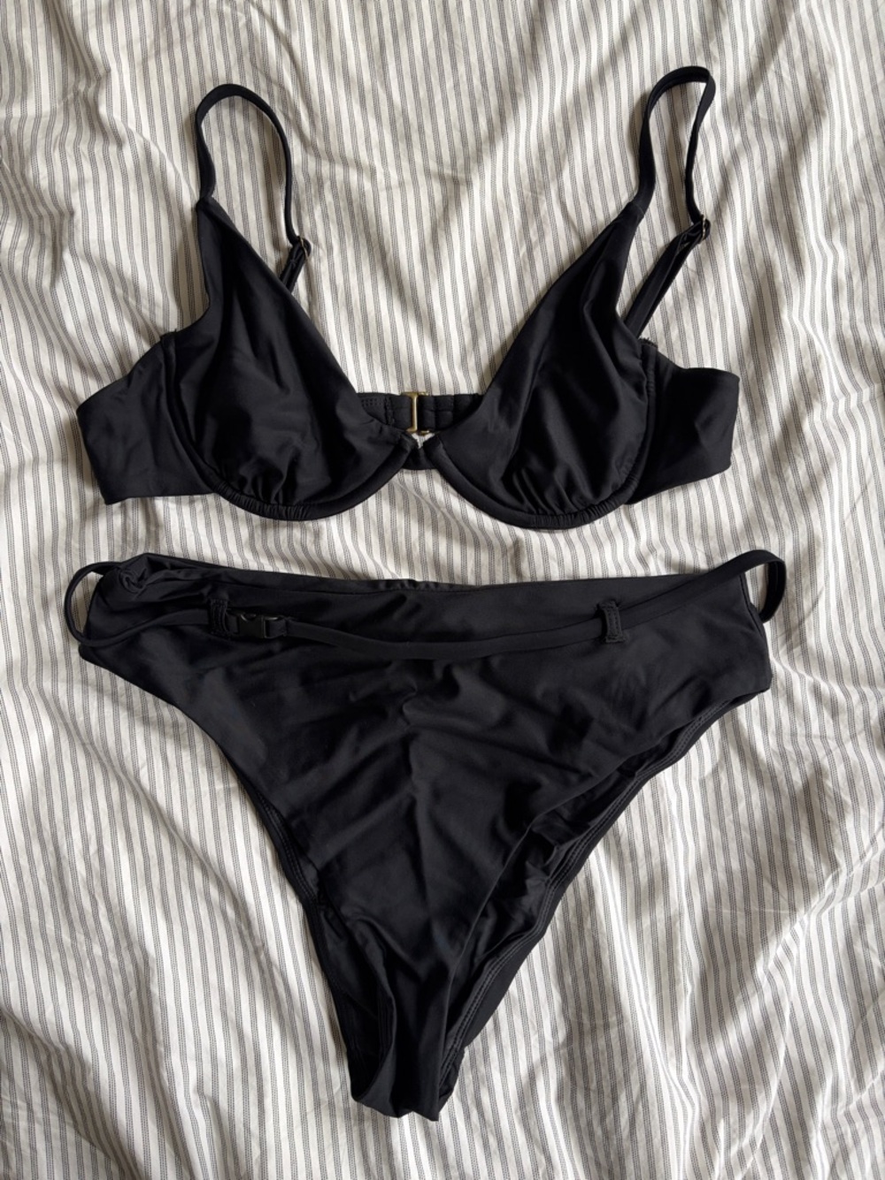 Andie Black Underwire Bikini Set